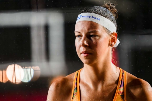 FOTO: Volleyball World. Paulikiene/Raupelyte (LTU) vs. Gottardi/Orsi Toth, R. (ITA)