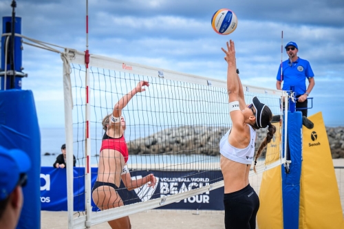 FOTO: Volleyball World. Paulikiene/Raupelyte (LTU) vs Bianchin/Scampoli (ITA)