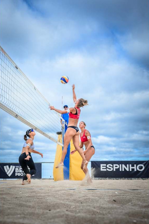 FOTO: Volleyball World. Paulikiene/Raupelyte (LTU) vs Bianchin/Scampoli (ITA)