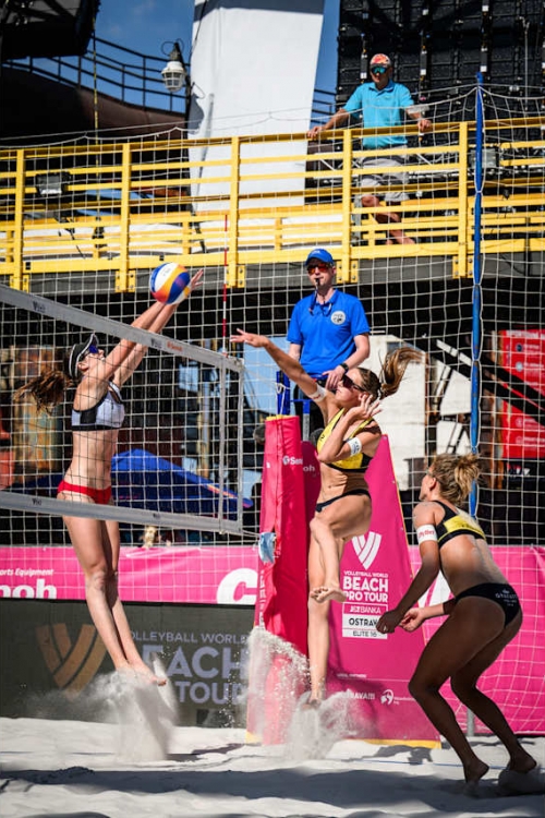 FOTO: Volleyball World. Paulikiene/Raupelyte (LTU) vs Cannon/Sponcil (USA)