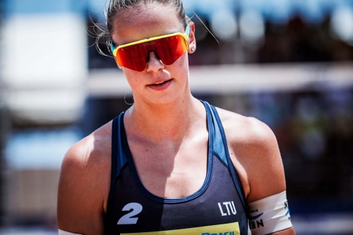 FOTO: Volleyball World. Paulikiene/Raupelyte (LTU) vs. Agatha/Rebecca (BRA)
