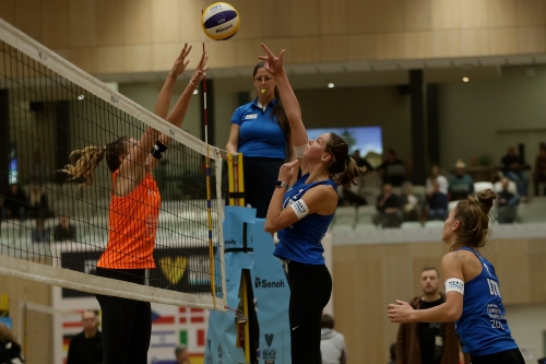 FOTO: CEV. Kernen/Annique (SUI)vs Paulikiene/Raupelyte (LTU)