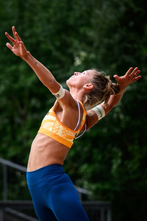 FOTO: Volleyball World. Paulikiene/Raupelyte (LTU) vs. Anouk/Mader (SUI)