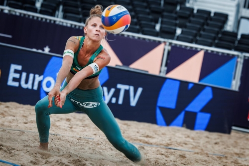 FOTO: CEV. Paulikiene/Raupelyte (LTU) vs Broring/van Driel, E. (NED)