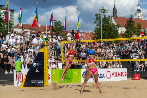 FOTO: Augustas Cetauskas. Paulikiene/Raupelyte (LTU) vs Remmelg/Hollas, H. (EST)