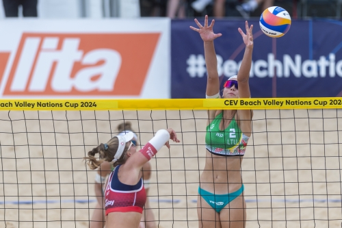 FOTO: Augustas Cetauskas. Paulikiene/Raupelyte (LTU) vs Klinger D./Klinger R. (AUT)