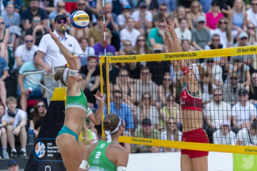 FOTO: Augustas Cetauskas. Paulikiene/Raupelyte (LTU) vs Klinger D./Klinger R. (AUT)