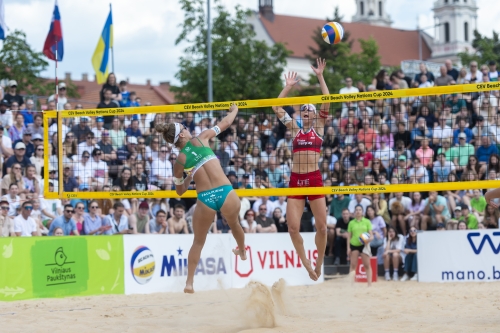 FOTO: Augustas Cetauskas. Paulikiene/Raupelyte (LTU) vs Klinger D./Klinger R. (AUT)