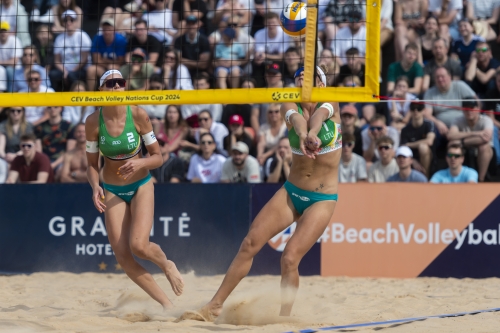 FOTO: Augustas Cetauskas. Paulikiene/Raupelyte (LTU) vs Klinger D./Klinger R. (AUT)