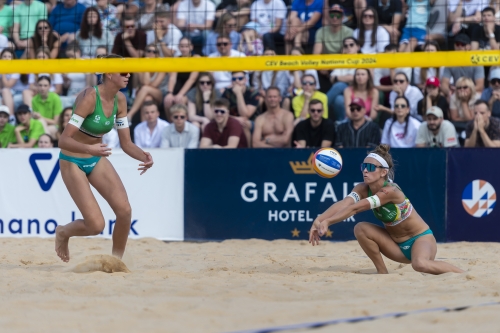 FOTO: Augustas Cetauskas. Paulikiene/Raupelyte (LTU) vs Klinger D./Klinger R. (AUT)
