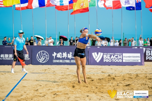 FOTO: Volleyball World. Raupelyte/Paulikiene (LTU) vs Alvarez M/Moreno (ESP)