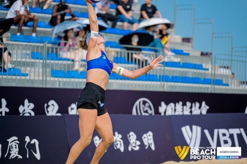 FOTO: Volleyball World. Raupelyte/Paulikiene (LTU) vs Alvarez M/Moreno (ESP)
