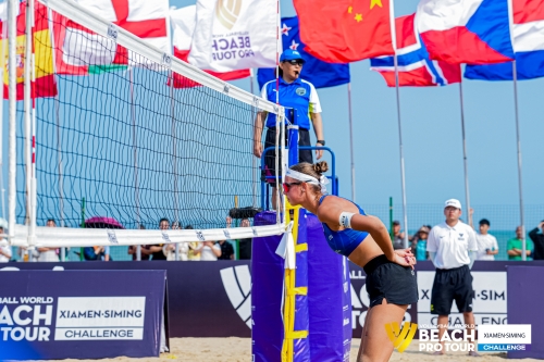 FOTO: Volleyball World. Raupelyte/Paulikiene (LTU) vs Alvarez M/Moreno (ESP)