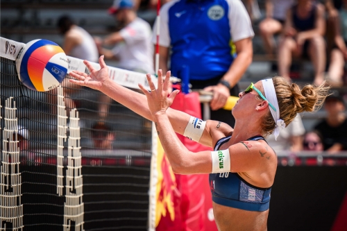 FOTO: Volleyball World. Ittlinger/Van de Velde (GER) vs Paulikiene/Raupelyte (LTU)