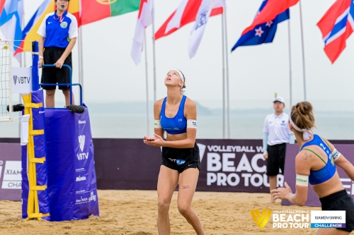 FOTO: Volleyball World. Raupelyte/Paulikiene (LTU) vs Ittlinger/Borger (GER)