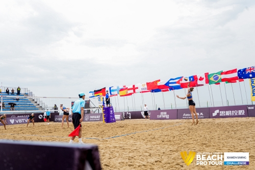 FOTO: Volleyball World. Raupelyte/Paulikiene (LTU) vs Ittlinger/Borger (GER)