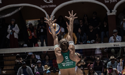 FOTO: SC Sports Media. Paulikiene/Raupelyte LTU vs	Pavelkova K./Pavelkova A. CZE
