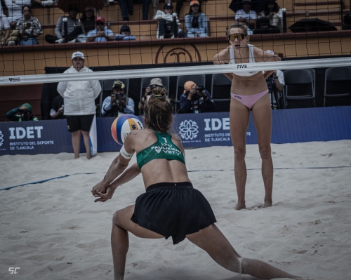 FOTO: SC Sports Media. Paulikiene/Raupelyte LTU vs	Pavelkova K./Pavelkova A. CZE