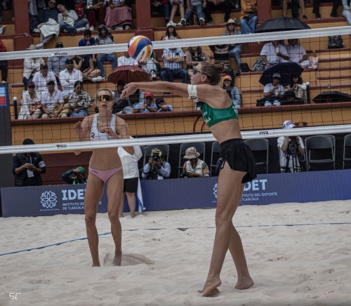 FOTO: SC Sports Media. Paulikiene/Raupelyte LTU vs	Pavelkova K./Pavelkova A. CZE