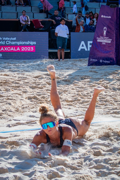 FOTO: Volleyball World. Ishii/Mizoe (JPN) vs Paulikiene/Raupelyte (LTU)