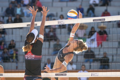 FOTO: Volleyball World. Ishii/Mizoe (JPN) vs Paulikiene/Raupelyte (LTU)