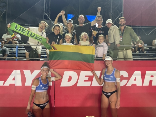 Paulikiene/Raupelyte (LTU) vs Hegeile/Vitoria (BRA)