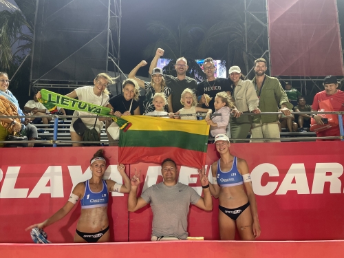 Paulikiene/Raupelyte (LTU) vs Hegeile/Vitoria (BRA)