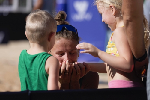 FOTO: Volleyball World. Paulikiene/Raupelyte (LTU) vs Ittlinger/Borger (GER)
