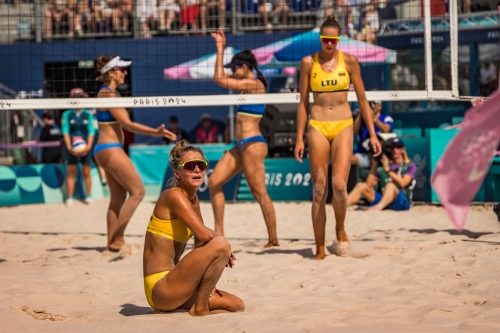 FOTO: Vytautas Draginis. Paulikiene/Raupelyte (LTU) vs Carol/Barbara (BRA)