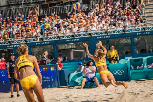 FOTO: Vytautas Draginis. Paulikiene/Raupelyte (LTU) vs Carol/Barbara (BRA)