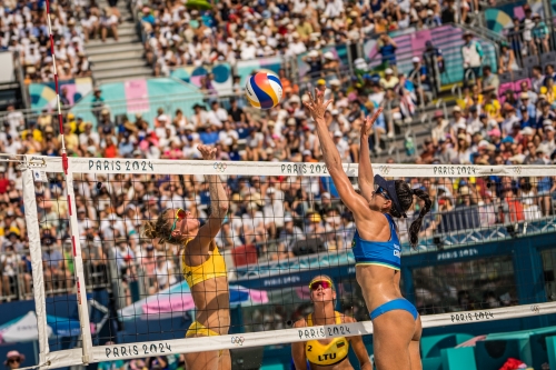 FOTO: Vytautas Draginis. Paulikiene/Raupelyte (LTU) vs Carol/Barbara (BRA)