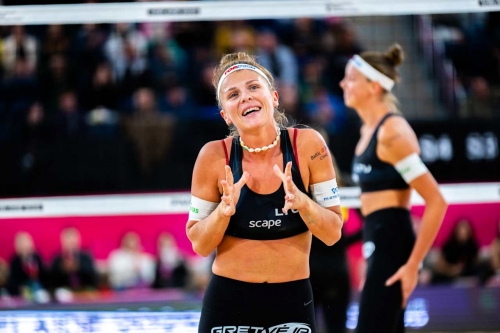 FOTO: VOLLEYBALL WORLD. Paulikiene/Raupelyte (LTU) vs. Fleming/Fejes (AUS)