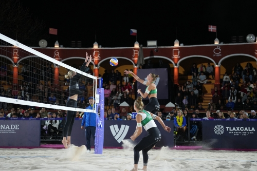 Paulikiene/Raupelyte LTU vs Hughes/Batenhorst USA