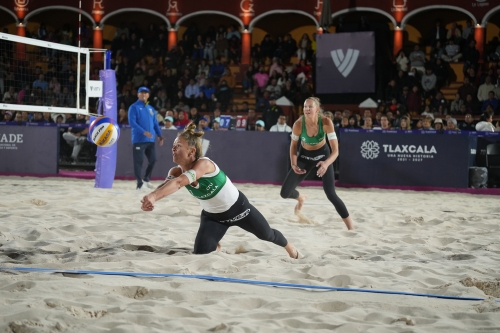 Paulikiene/Raupelyte LTU vs Hughes/Batenhorst USA