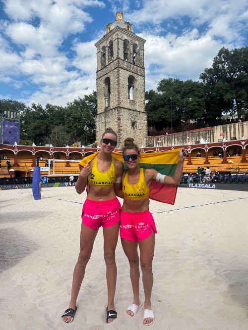 Scampoli/Bianchi ITA vs Paulikiene/Raupelyte LTU