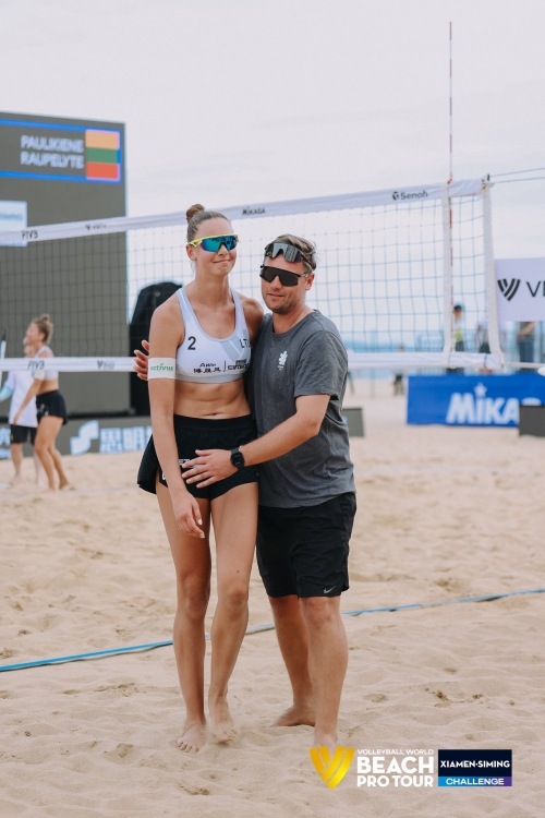 FOTO: Volleyball World. Yan X./X. Y. Xia CHN vs Paulikiene/Raupelyte LTU