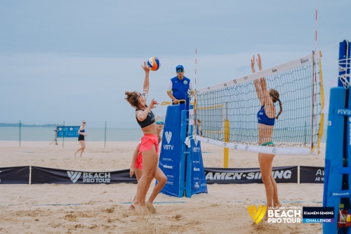FOTO: Volleyball World. Fleming/Alchin AUS vs Paulikiene/Raupelyte LTU