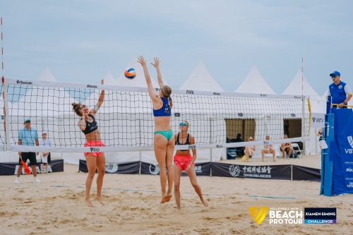 FOTO: Volleyball World. Fleming/Alchin AUS vs Paulikiene/Raupelyte LTU