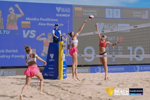 FOTO: Volleyball World. Paulikiene/Raupelyte LTU vs Durish/Koenig USA