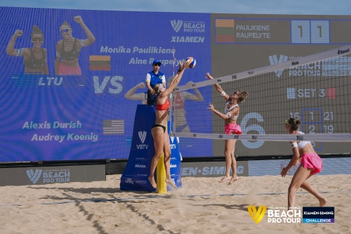 FOTO: Volleyball World. Paulikiene/Raupelyte LTU vs Durish/Koenig USA