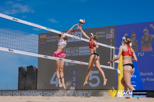 FOTO: Volleyball World. Paulikiene/Raupelyte LTU vs Durish/Koenig USA