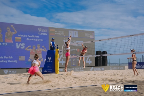 FOTO: Volleyball World. Paulikiene/Raupelyte LTU vs Durish/Koenig USA