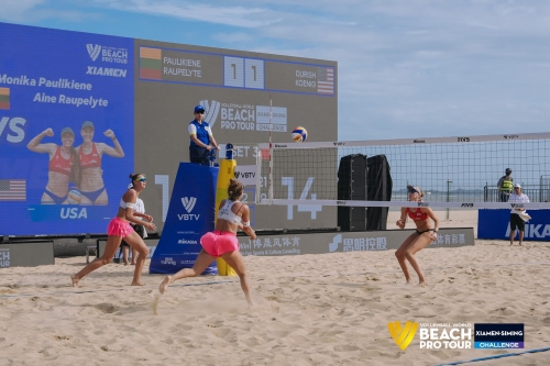 FOTO: Volleyball World. Paulikiene/Raupelyte LTU vs Durish/Koenig USA